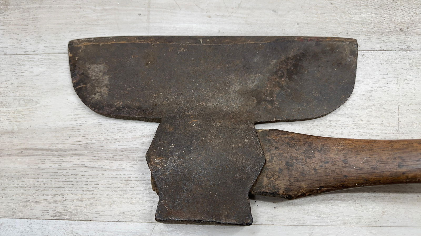 HEWING BROAD AXE - 3