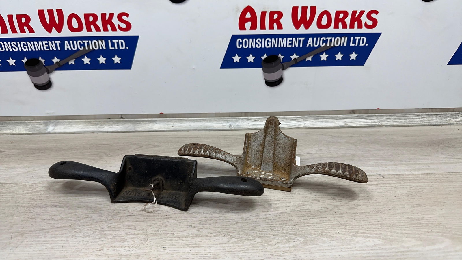 STANLEY CABINET SCRAPER PLANES #80 AND #81: Load-out Pick up for all online purchases for Antiques & collectibles is Monday, Tuesday, Wednesday, February 23rd, 24th, 25th At our shipper's location. We do offer shipping on all items