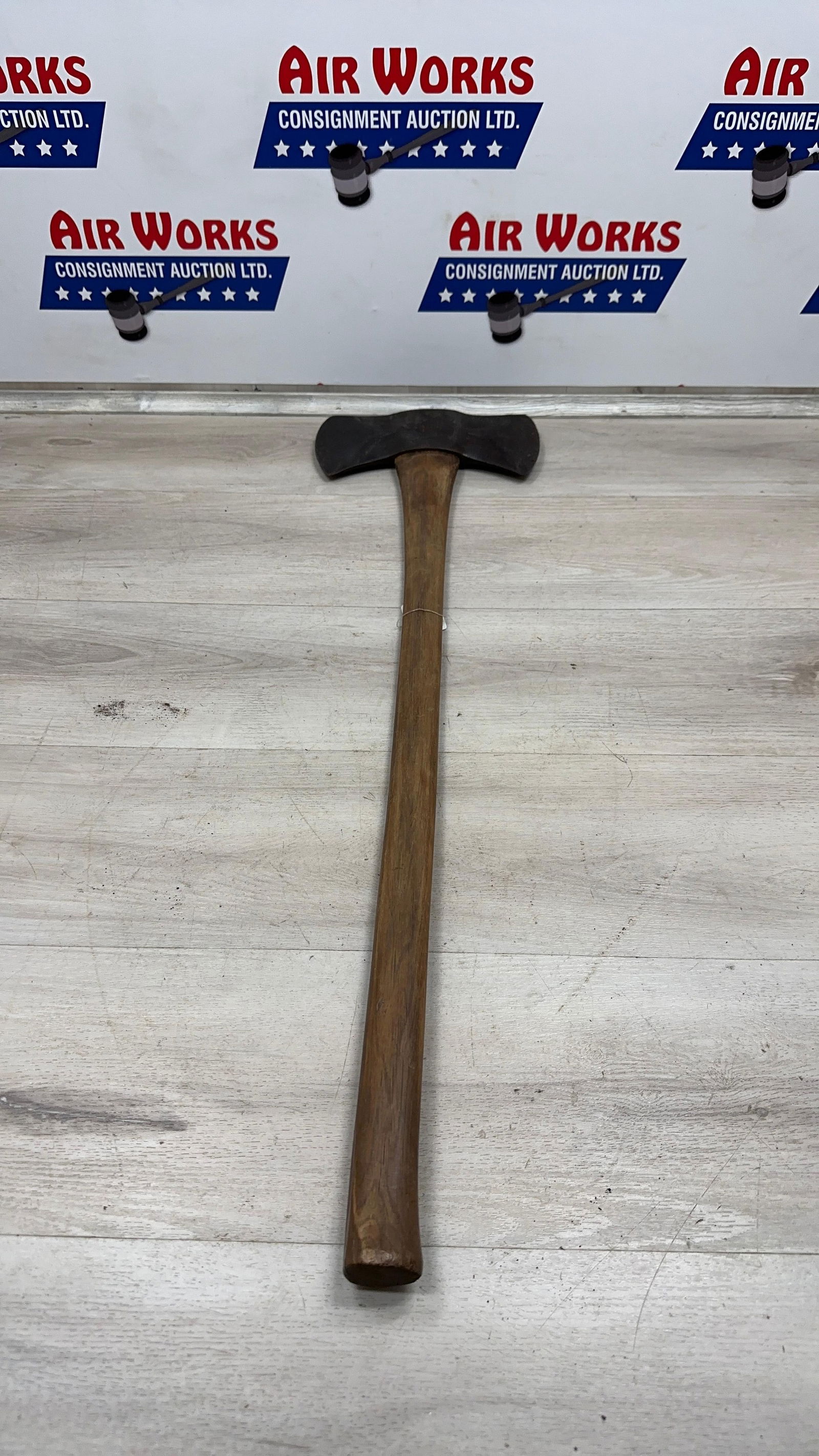 W.C. KELLY PERFECT DOUBLE BIT AXE (1 of 14)