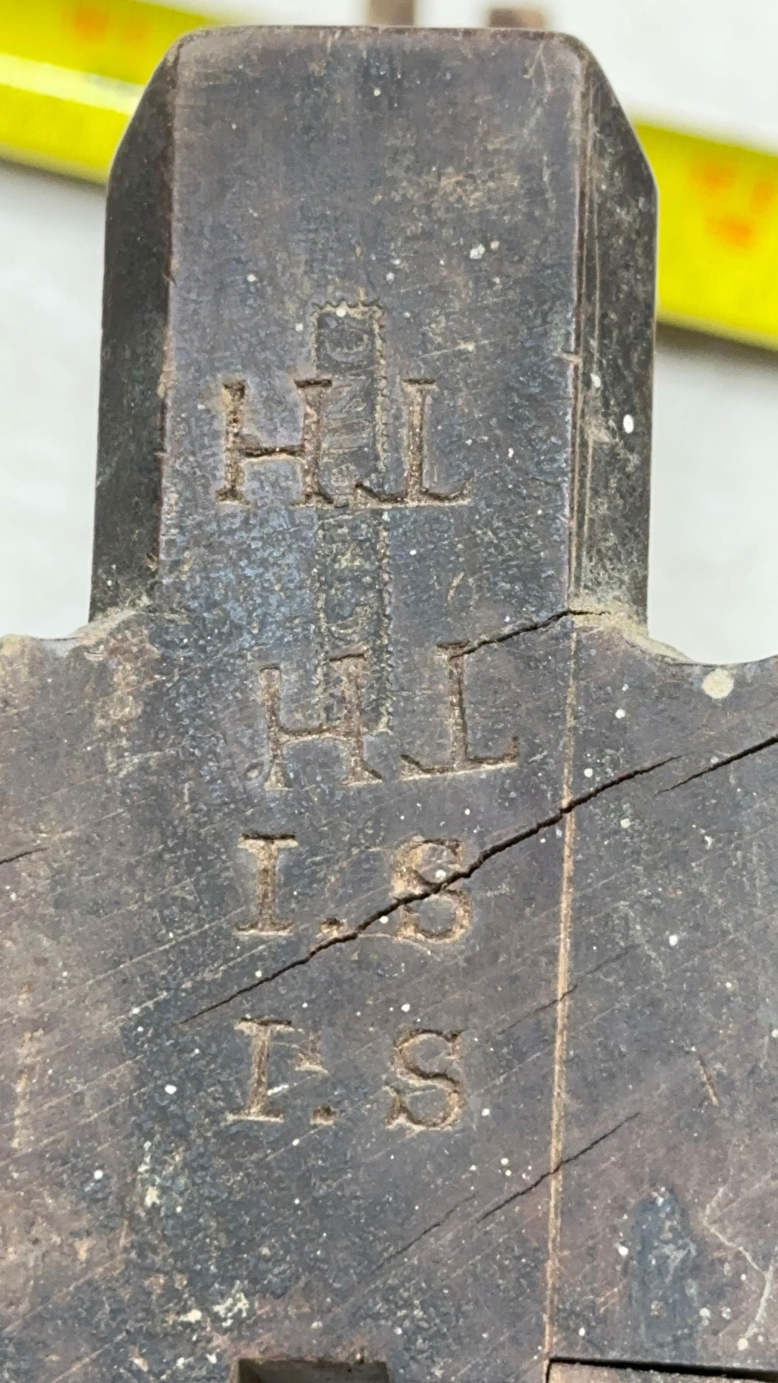 ASSORTED WOOD ROUTER PLANES - 14