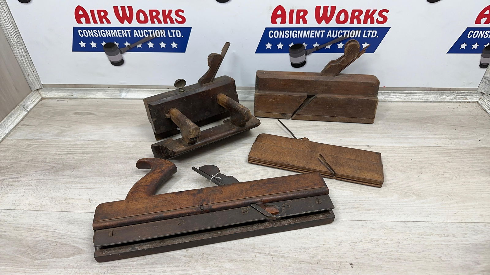 ASSORTED WOOD ROUTER PLANES: Load-out Pick up for all online purchases for Antiques & collectibles is Monday, Tuesday, Wednesday, February 23rd, 24th, 25th At our shipper's location. We do offer shipping on all items shippabl