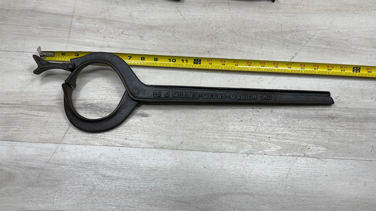 ASSORTED ICE TONGS AND HOOKS - 5