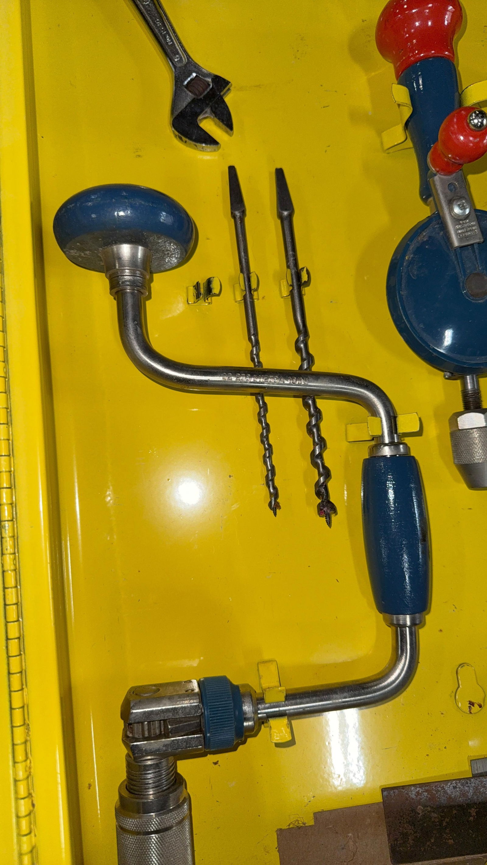 STANLEY TOOL CABINET WITH TOOLS - 8