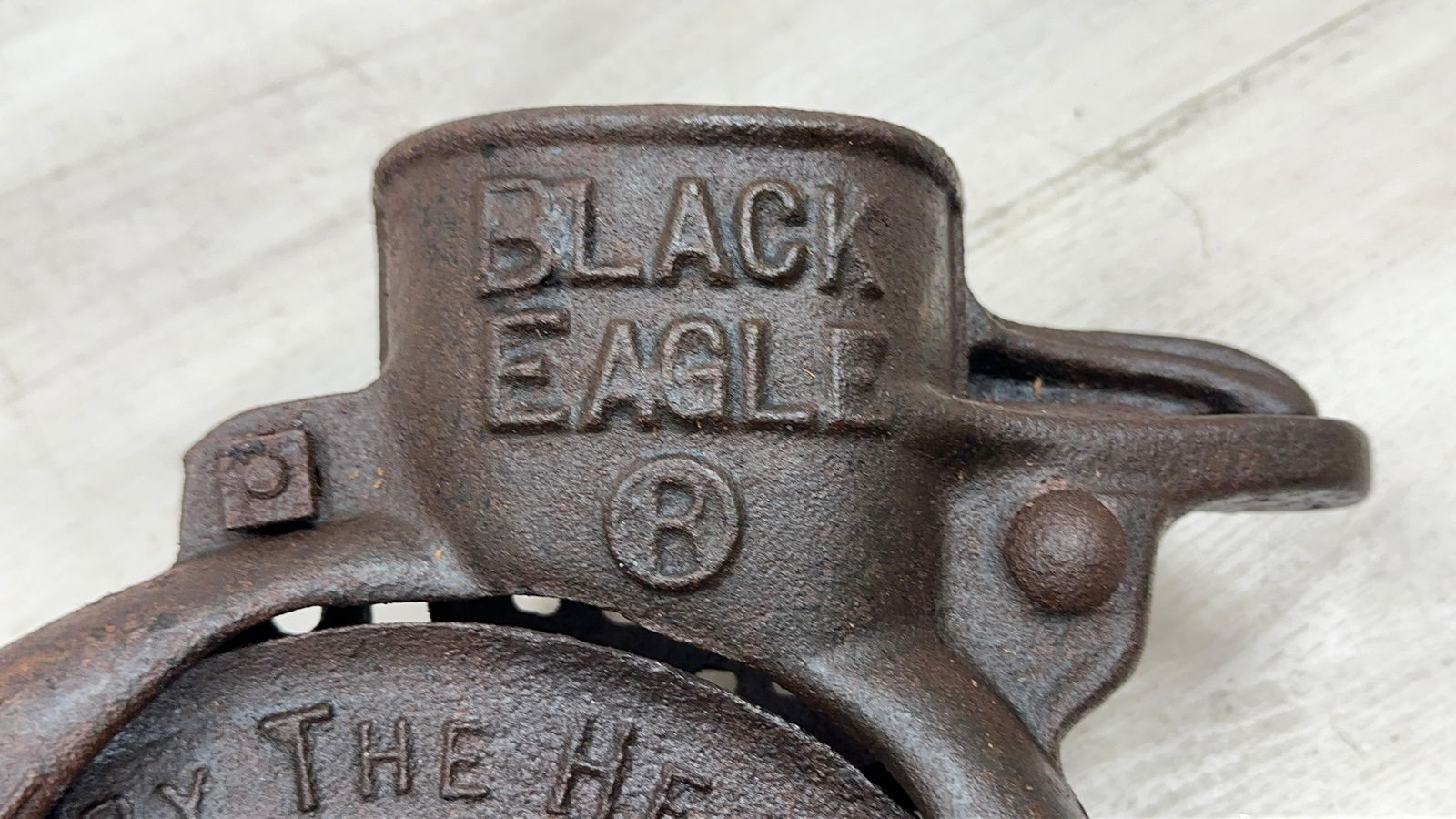 BLACK EAGEL CORN SHELLER - 4