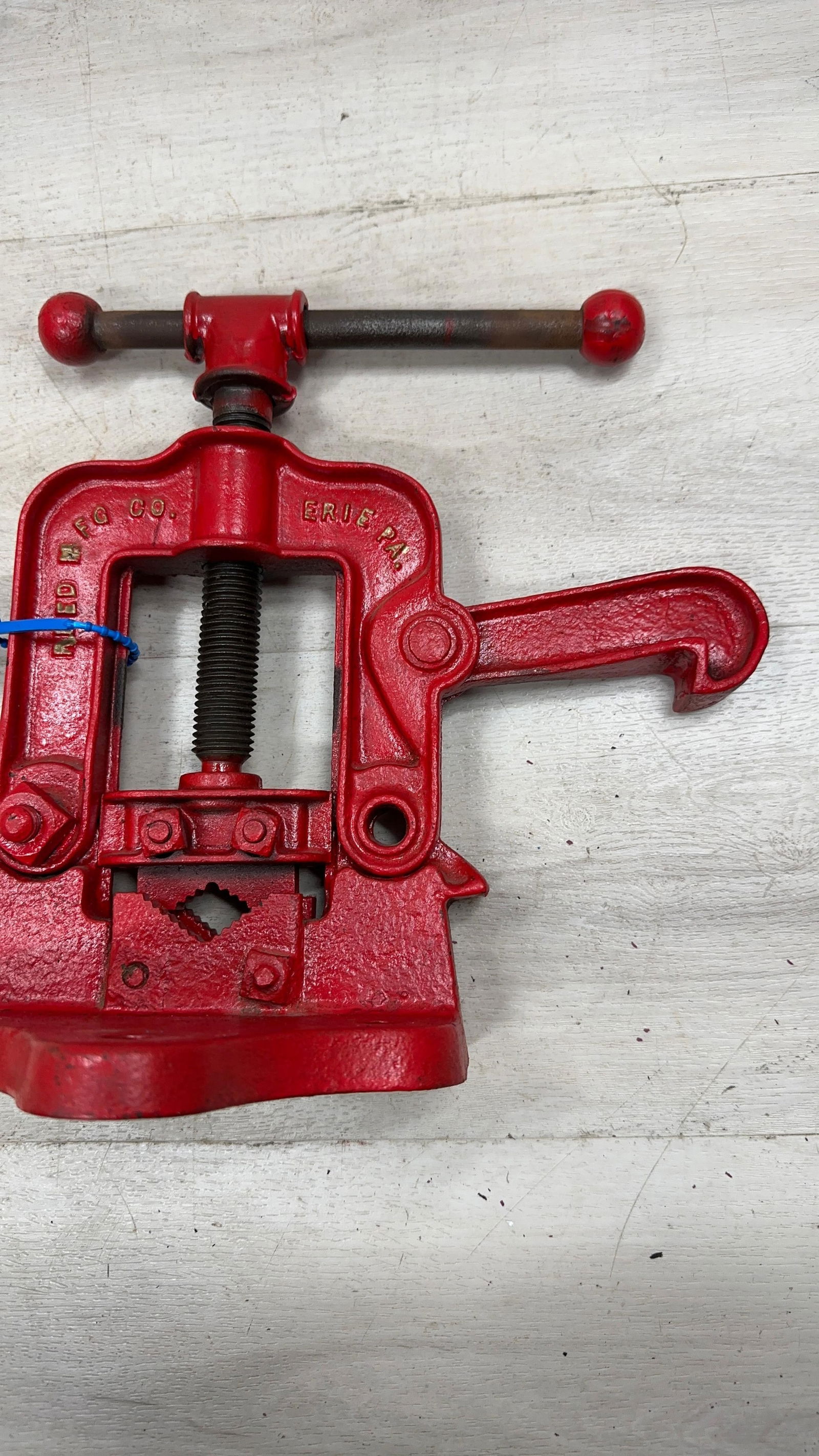 REED PIPE VISE - 3