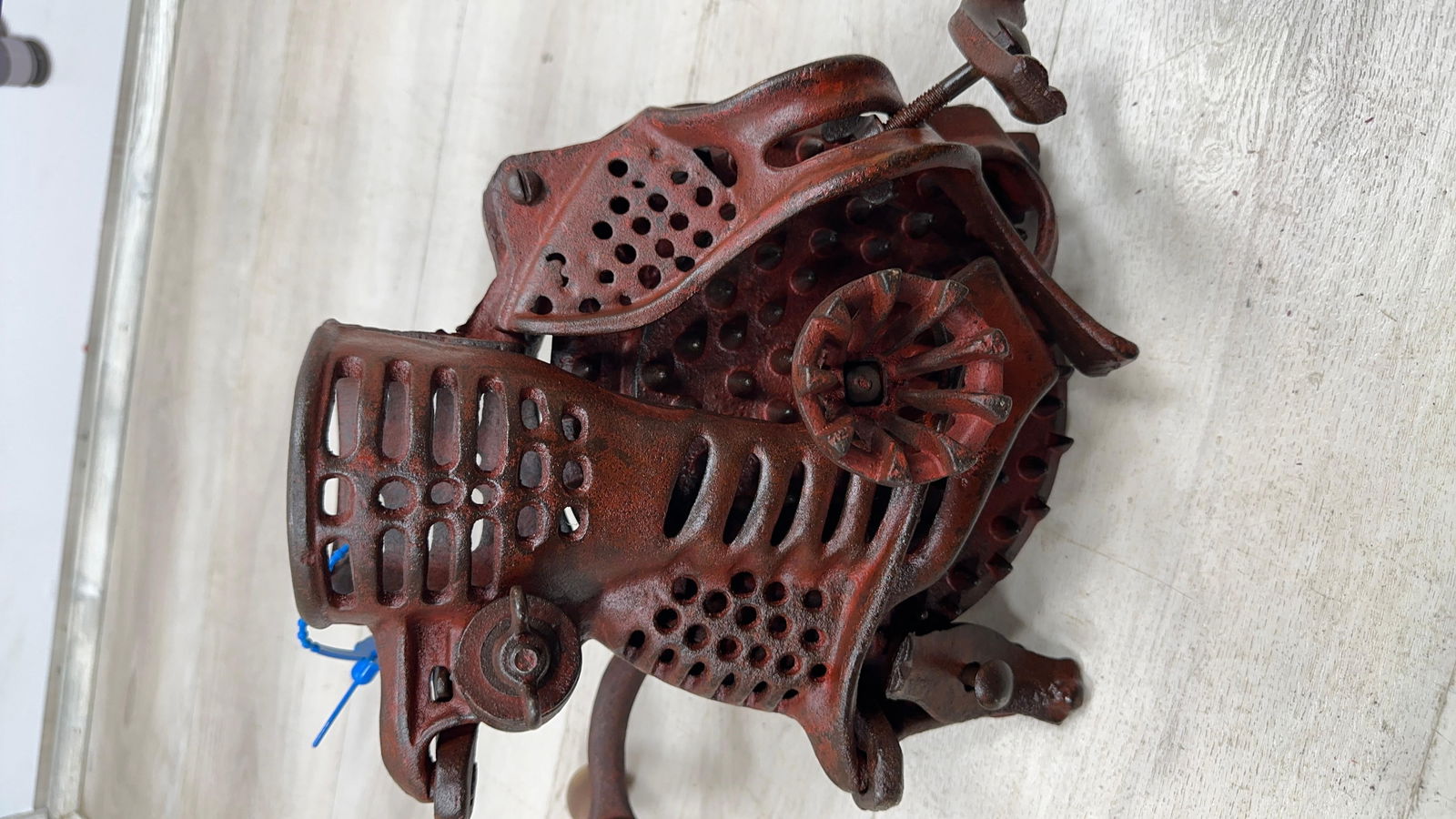 EARLY CORN SHELLER - 2