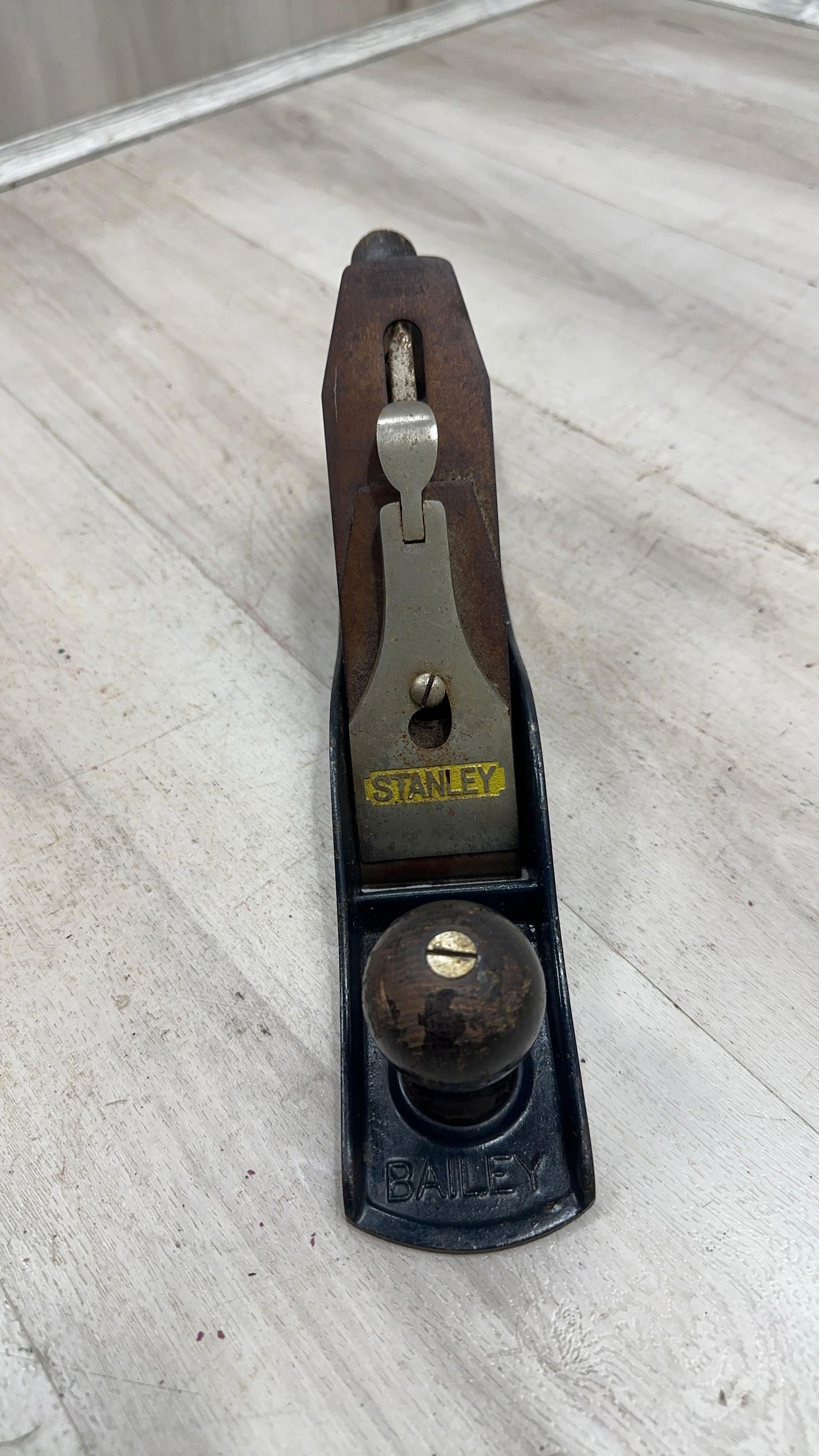 STANLEY BAILEY NO. 5 SMOOTH BOTTOM PLANE - 3