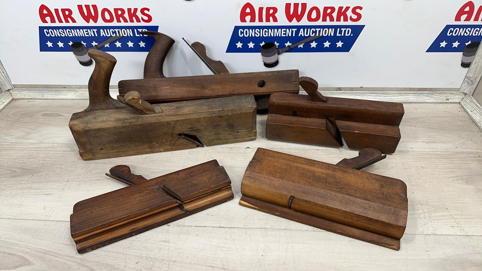 ASSORTED WOOD PLANES WITH MAKER STAMPS: Load-out Pick up for all online purchases for Antiques & collectibles is Monday, Tuesday, Wednesday, February 23rd, 24th, 25th At our shipper's location. We do offer shipping on all items shippabl