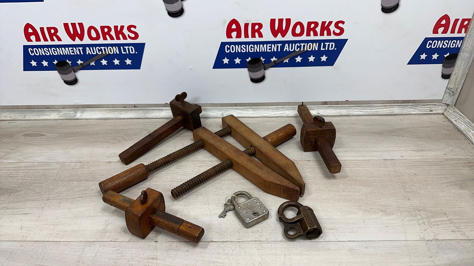 WOOD CLAMPS AND MARKING TOOLS (1 of 18)