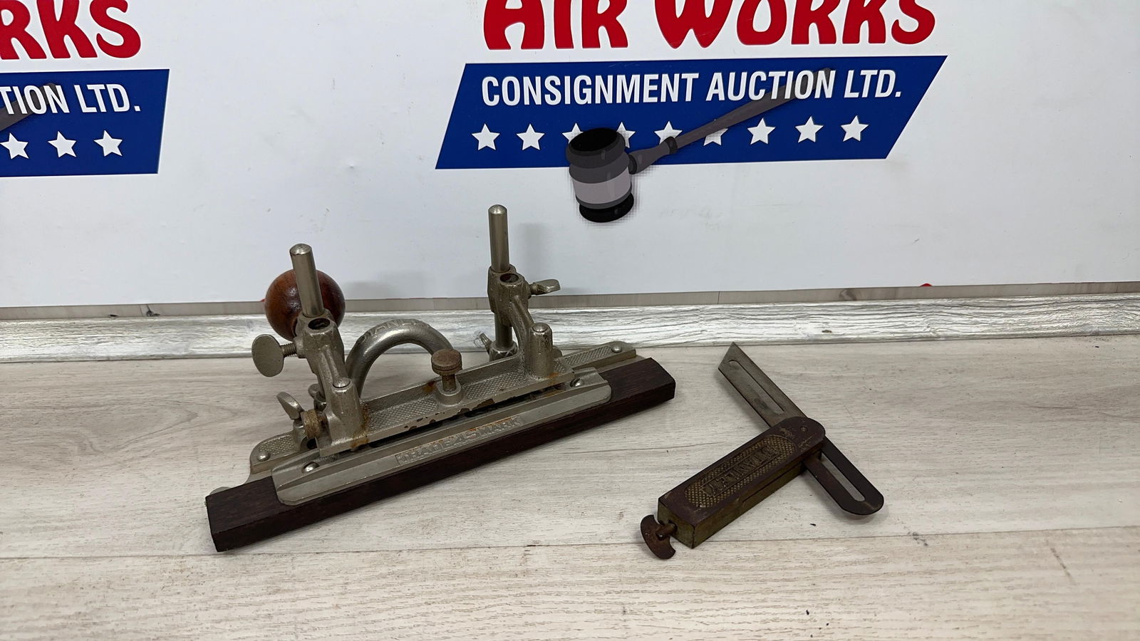 STANLEY TRADEMARK 45 AND STANLEY T-BEVEL: Load-out Pick up for all online purchases for Antiques & collectibles is Monday, Tuesday, Wednesday, February 23rd, 24th, 25th At our shipper's location. We do offer shipping on all items shippabl