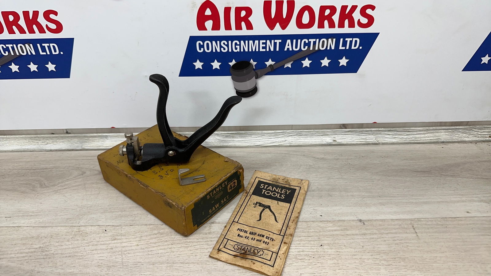 STANLEYT NO. 42X SAW SET: Load-out Pick up for all online purchases for Antiques & collectibles is Monday, Tuesday, Wednesday, February 23rd, 24th, 25th At our shipper's location. We do offer shipping on all items shippabl