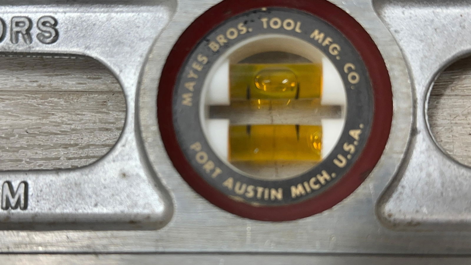 3 ALUMINUM LEVELS - 6