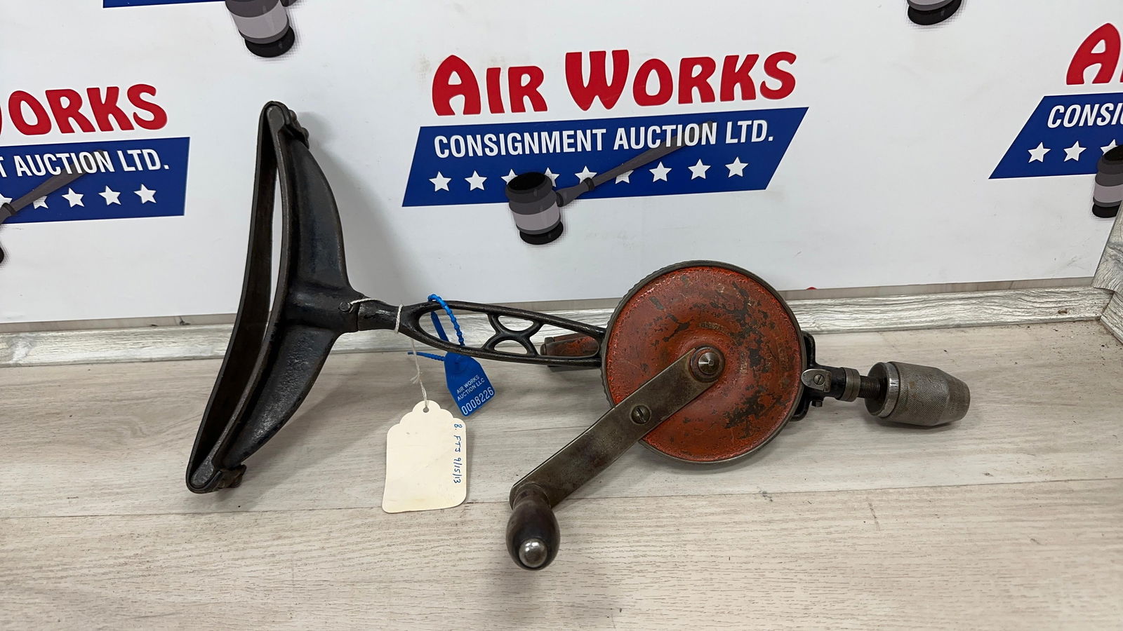GOODELL PRATT #20 BREAST DRILL W/SIDE HANDLE: Load-out Pick up for all online purchases for Antiques & collectibles is Monday, Tuesday, Wednesday, February 23rd, 24th, 25th At our shipper's location. We do offer shipping on all items