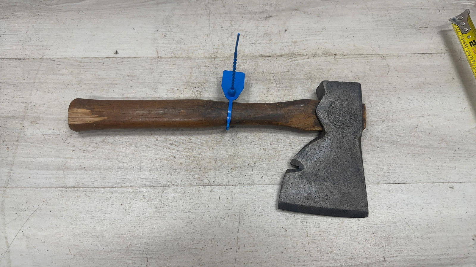 BLACK RAVEN AXE. RARE! - 3