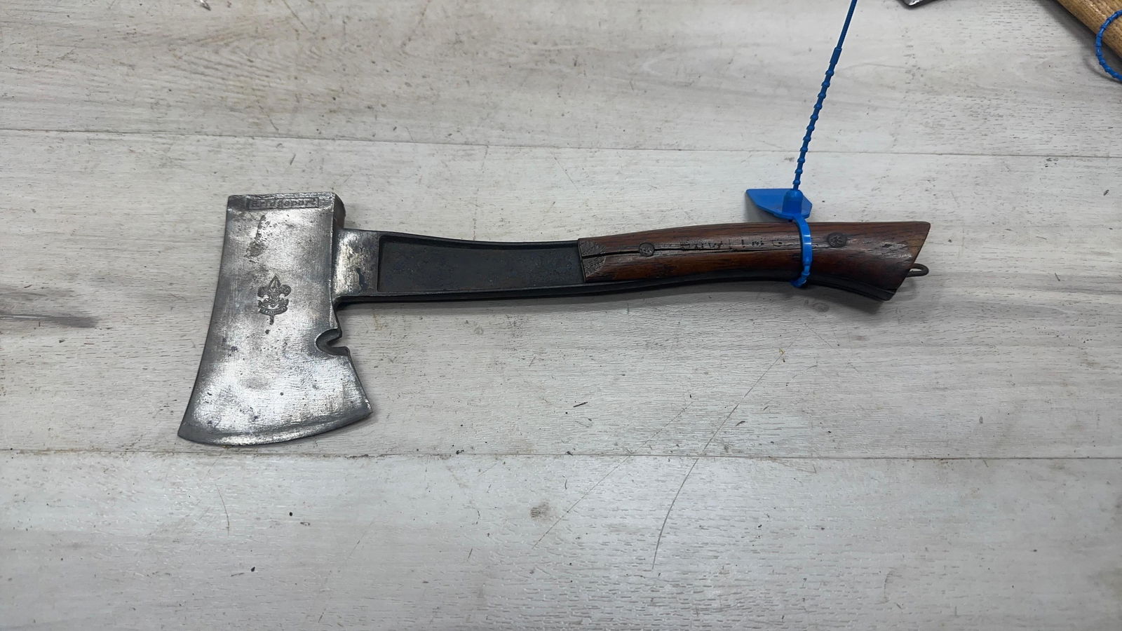 BRIDGEPORT HATCHET: Load-out Pick up for all online purchases for Antiques & collectibles is Monday, Tuesday, Wednesday, February 23rd, 24th, 25th At our shipper's location. We do offer shipping on all items