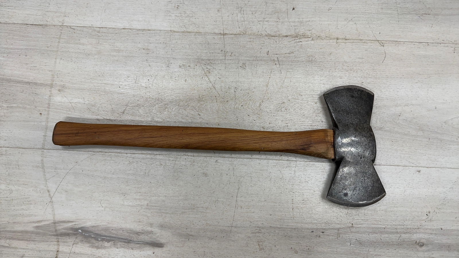 SMALL DOUBLE BITTED GIRDLING HATCHET: Load-out Pick up for all online purchases for Antiques & collectibles is Monday, Tuesday, Wednesday, February 23rd, 24th, 25th At our shipper's location. We do offer shipping on all items