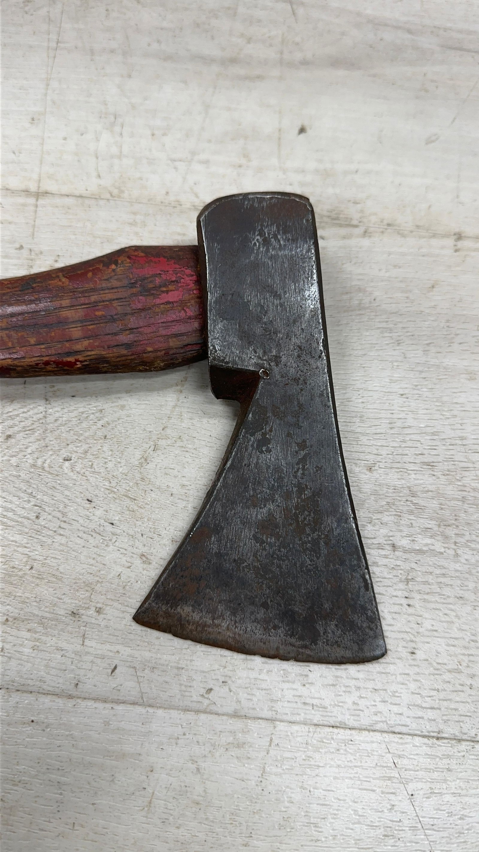 EARLY UNMARKED HATCHET - 3