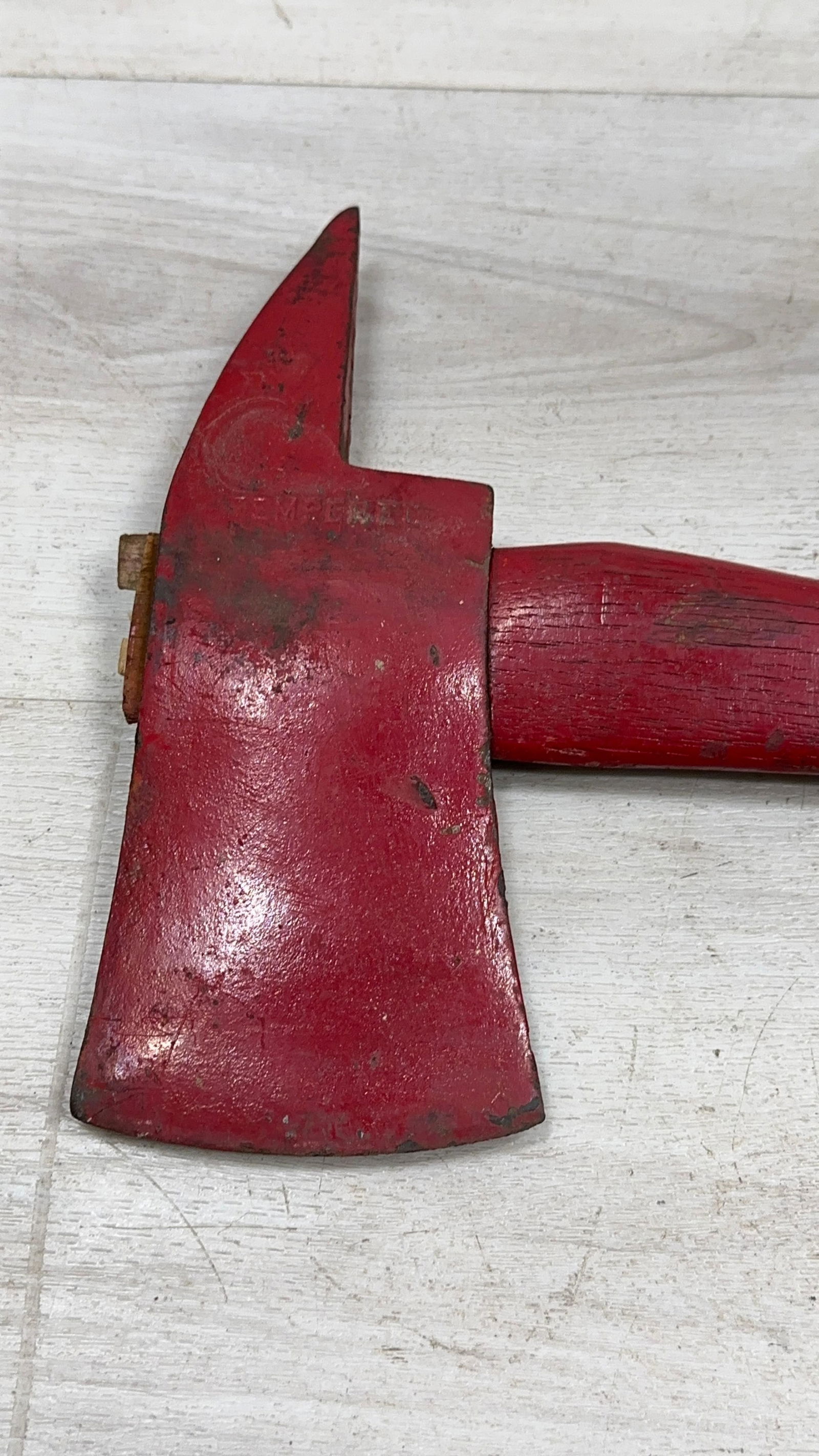 TEMPERED FIREMAN AXE - 3