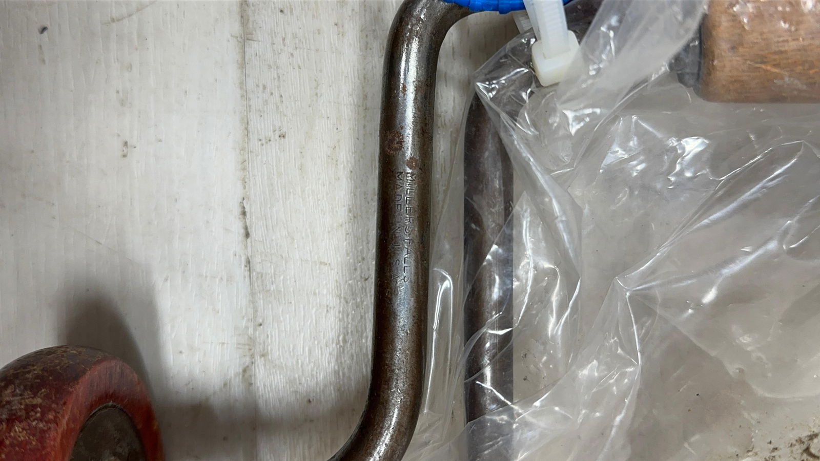 2 SMALL DRILL BRACES WITH BITS - 3