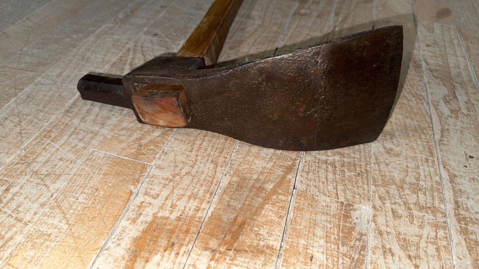 EARLY HEWING AXE - 3