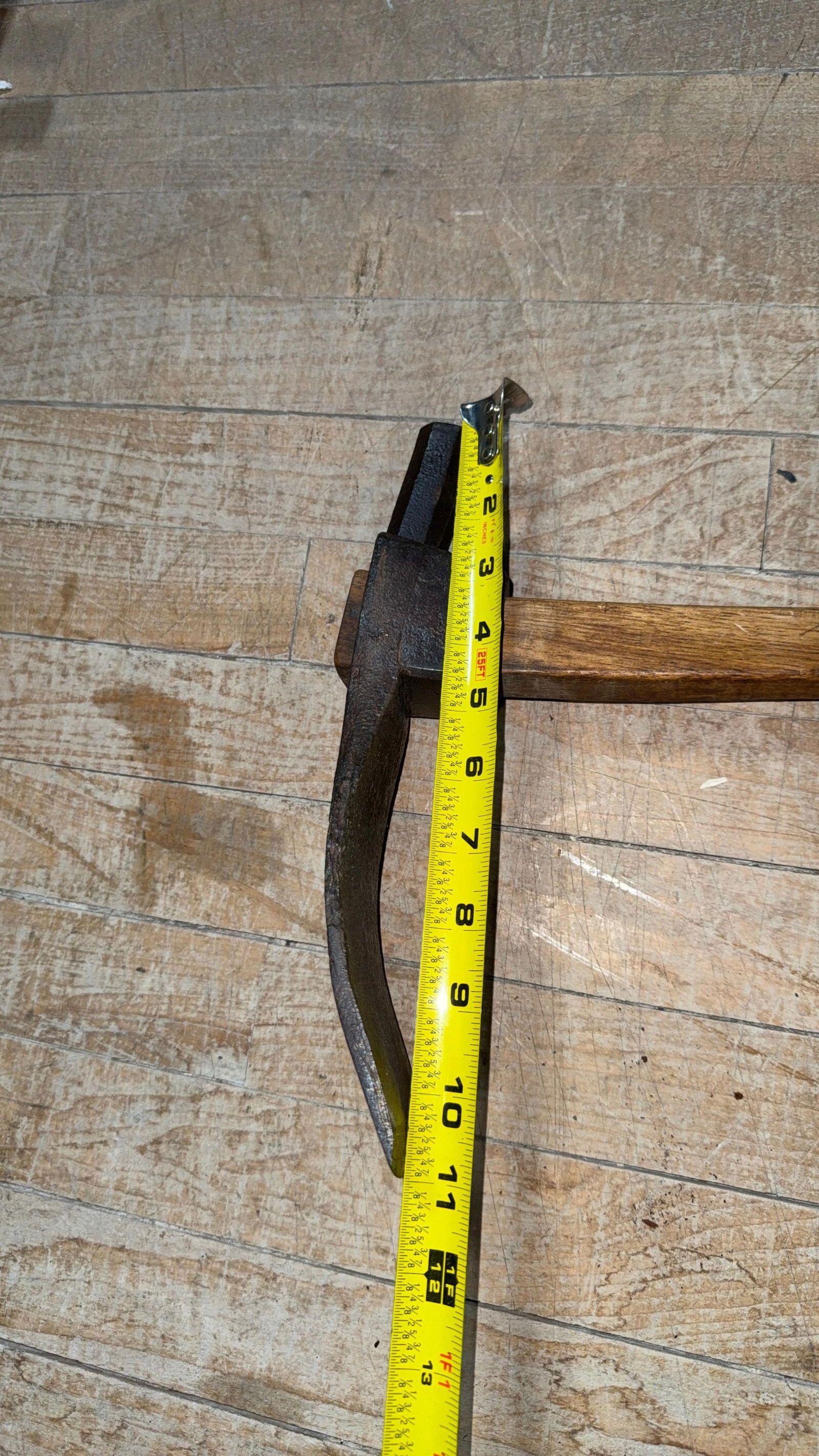 EARLY HEWING AXE - 5