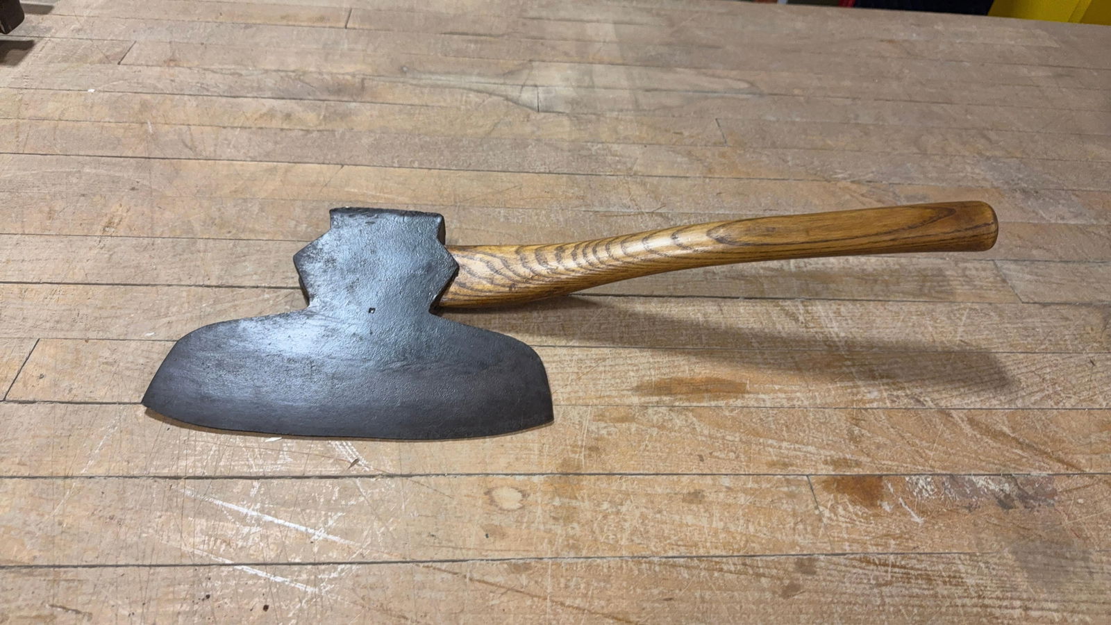 10" BROAD AXE WITH HEWING HANDLE (1 of 4)