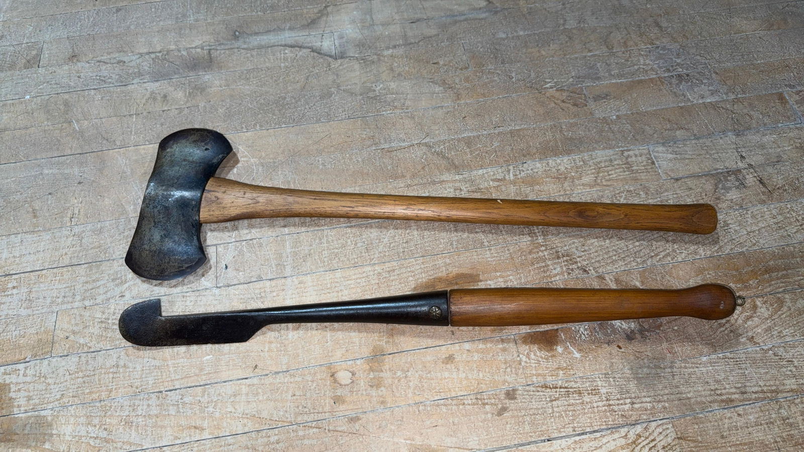 EARLY BARK SPUD AND DOUBLE BIT AXE: Load-out Pick up for all online purchases for Antiques & collectibles is Monday, Tuesday, Wednesday, February 23rd, 24th, 25th At our shipper's location. We do offer shipping on all items