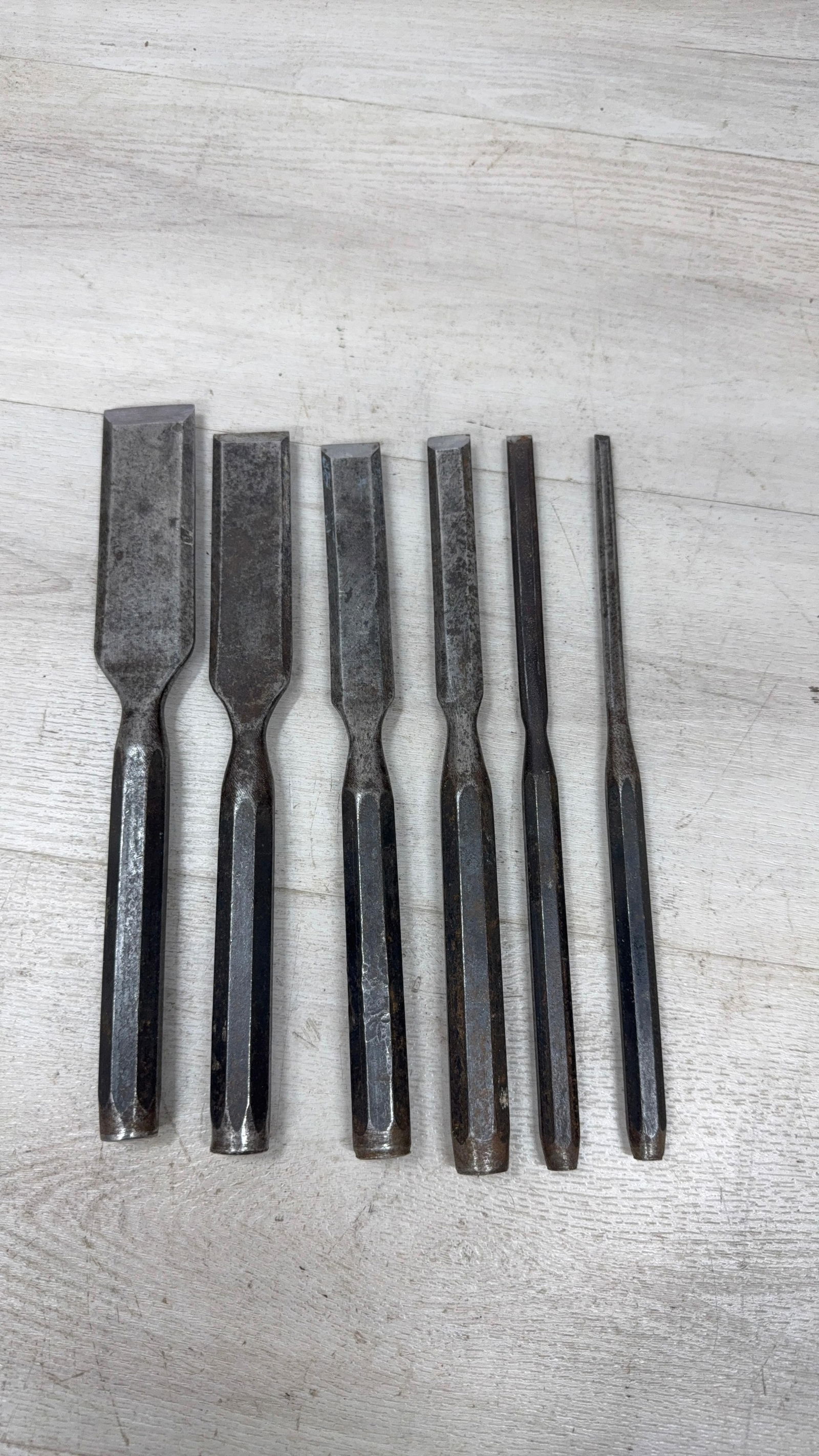 ALL STEEL CHISEL SET: Load-out Pick up for all online purchases for Antiques & collectibles is Monday, Tuesday, Wednesday, February 23rd, 24th, 25th At our shipper's location. We do offer shipping on all items