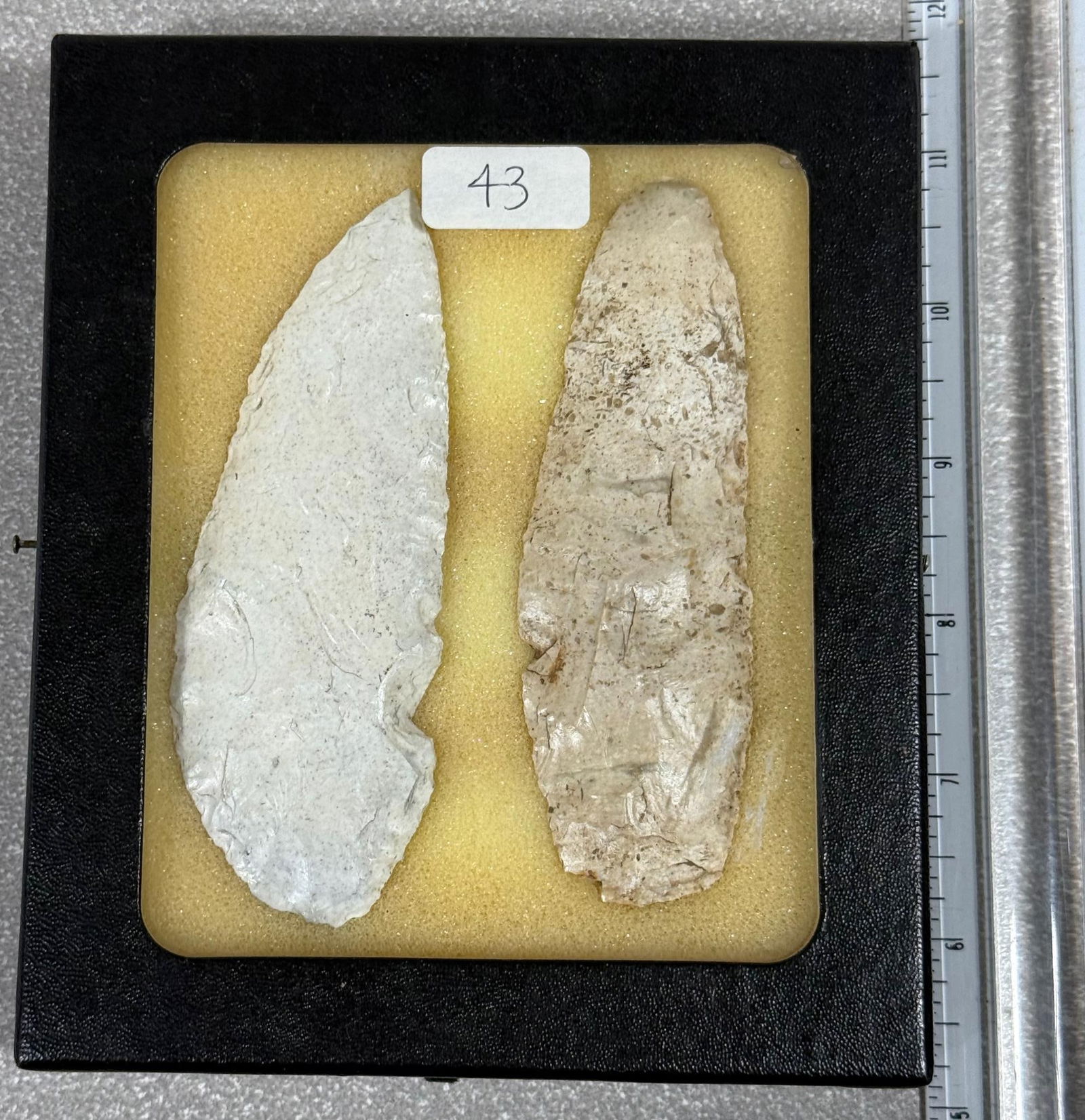 Paleo Knives from Missouri 4 1/4" (1 of 2)