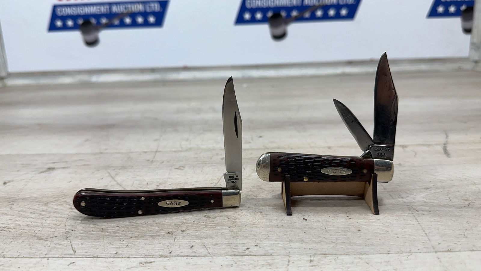 2- 1970'S CASE XX KNIVES 61048 AND 6235 1/2: Load-out Pick up for all online purchases for Antiques & collectibles is Monday, Tuesday, Wednesday, February 23rd, 24th, 25th At our shipper's location. We do offer shipping on all items shippabl