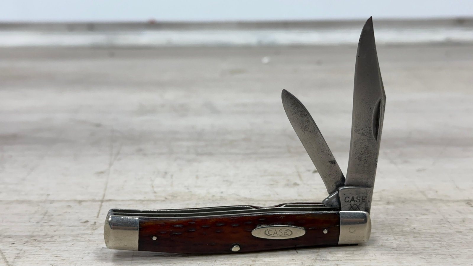 1940-64 CASE XX LG. STOCKMAN USER. GOOD SNAP 6292: Load-out Pick up for all online purchases for Antiques & collectibles is Monday, Tuesday, Wednesday, February 23rd, 24th, 25th At our shipper's location. We do offer shipping on all items shippabl