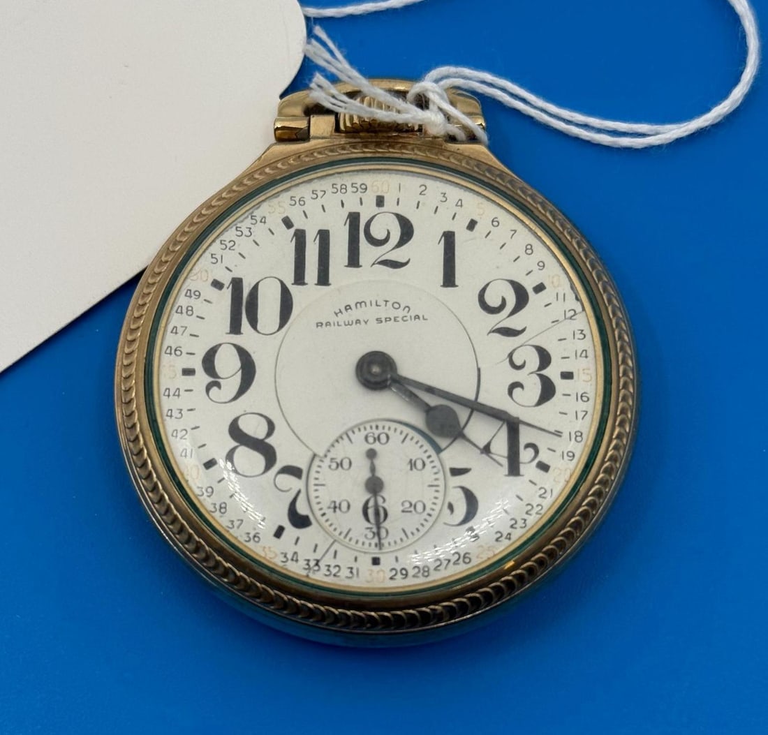 Hamilton Railway Special 992B Pocket Watch, 21 Jewels, Serial C360305: Hamilton Railway Special 992B Pocket Watch, 21 Jewels, 10K Gold Filled Case, 6 Adjusted Positions, Open Face, Lever Set, Arabic Numerals, Origin Lancaster, PA, USA, Serial C360305. Load-out Pick up fo