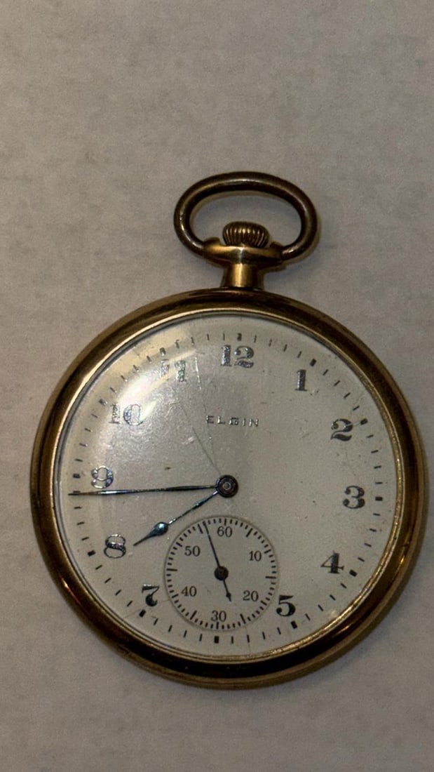 Elgin Pocket Watch, Grade 303, Serial 20188202, White Dial, 1918: Elgin Pocket Watch, Grade 303, Serial 20188202, White Dial, 1918, Movement Configuration: Openface, Jewels: 7, Case Material: Gold-Filled, Subdial: Yes, Movement Finish: Nickel, Barrel: 3/4 Plate, Set