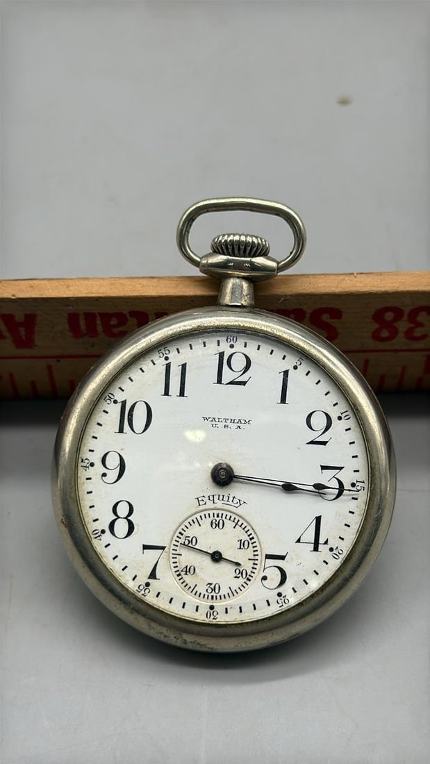 Waltham Pocket Watch, Equity Model, Serial 21485458, 1917, Silverode Case (1 of 7)