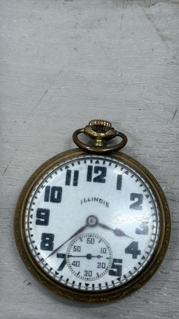 Illinois Pocket Watch, Model 306, 19 Jewels, Serial No. 4050219. 1922: Illinois Pocket Watch, Model 306, 19 Jewels, Mechanical Movement, Nickel, Gold-filled Case, Adjusted to 3 Positions, Double Roller, Manufacturer Location: Springfield, Illinois, Serial Number: 4050219
