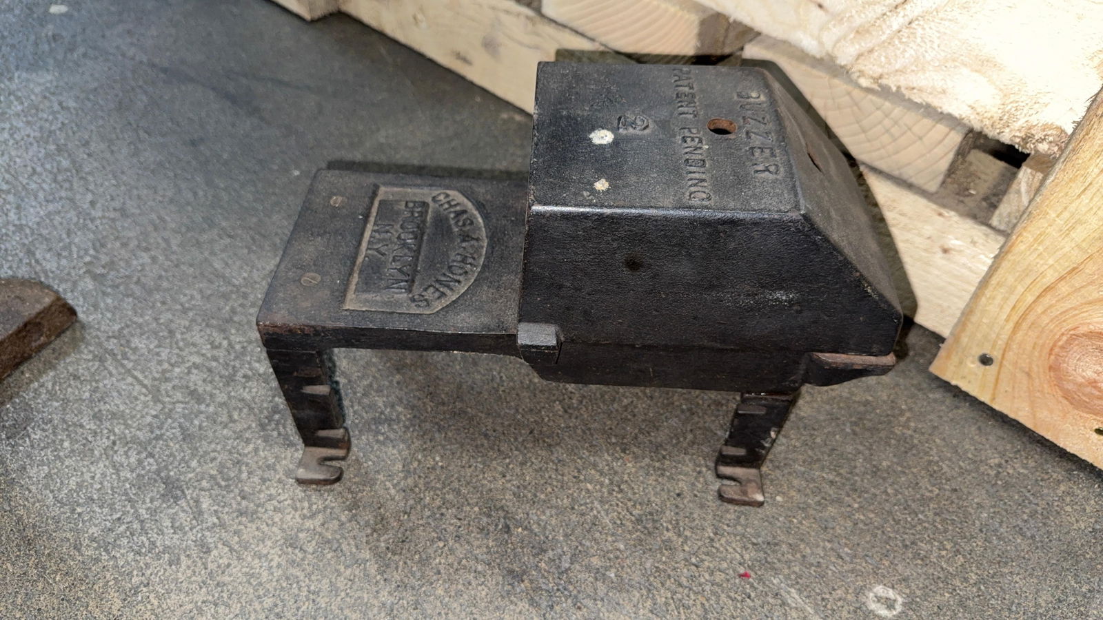 MINI NO. 2 CHAS. A. HONES FORGE. MISSING GAS BURNER: Load-out Pick up for all online purchases for Antiques & collectibles is Monday, Tuesday, Wednesday, February 23rd, 24th, 25th At our shipper's location. We do offer shipping on all items shippable wi