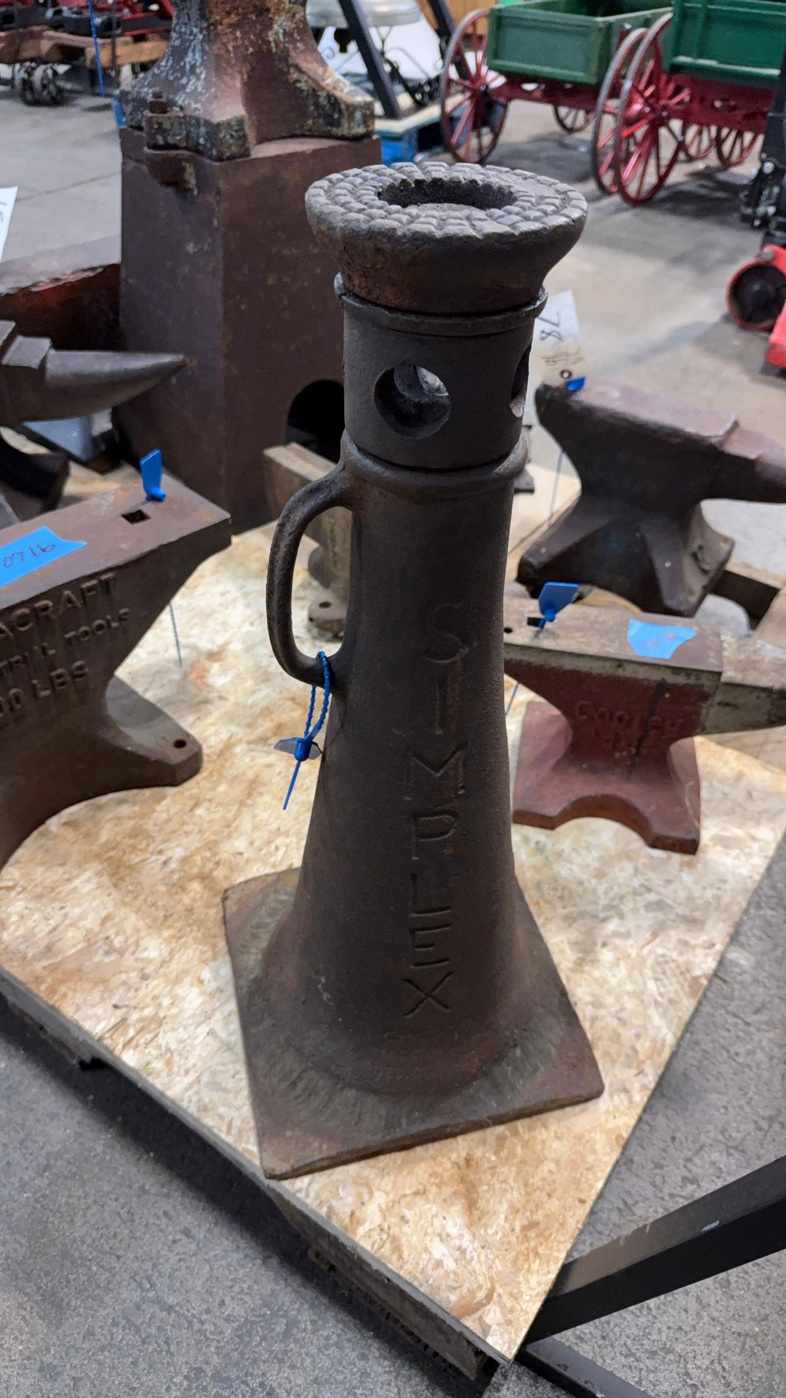 SIMPLEX SCREW JACK: Load-out Pick up for all online purchases for Antiques & collectibles is Monday, Tuesday, Wednesday, February 23rd, 24th, 25th At our shipper's location. We do offer shipping on all items shippable wi