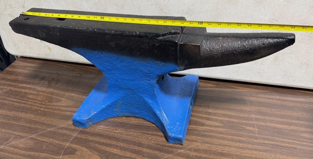 LARGE Mousehole anvil, 283 pounds! Almost 34 inches long!: Load-out Pick up for all online purchases for Antiques & collectibles is Monday, Tuesday, Wednesday, February 23rd, 24th, 25th At our shipper's location. We do offer shipping on all items shippable