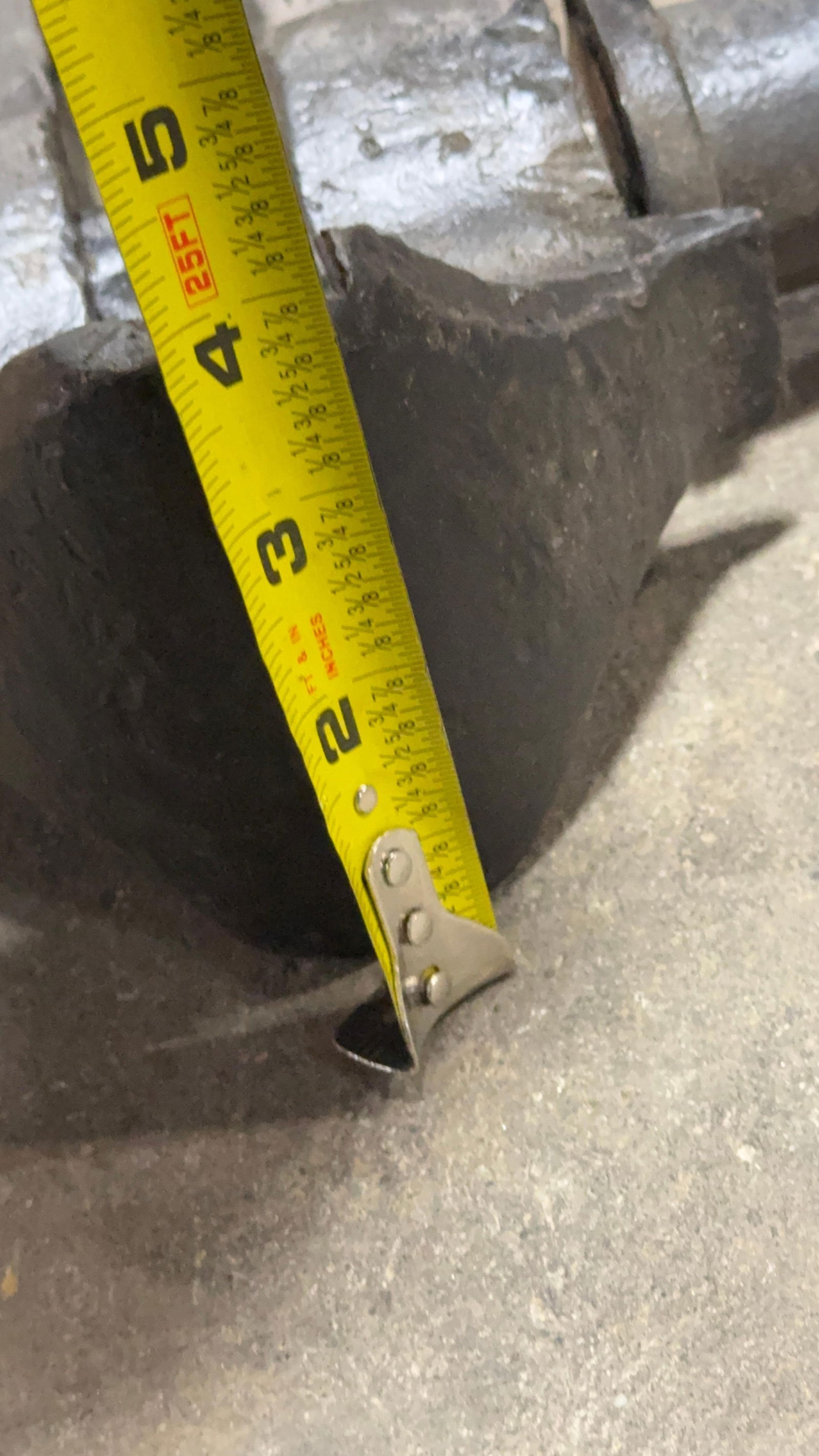 BLACKSMITH POST VISE - 4