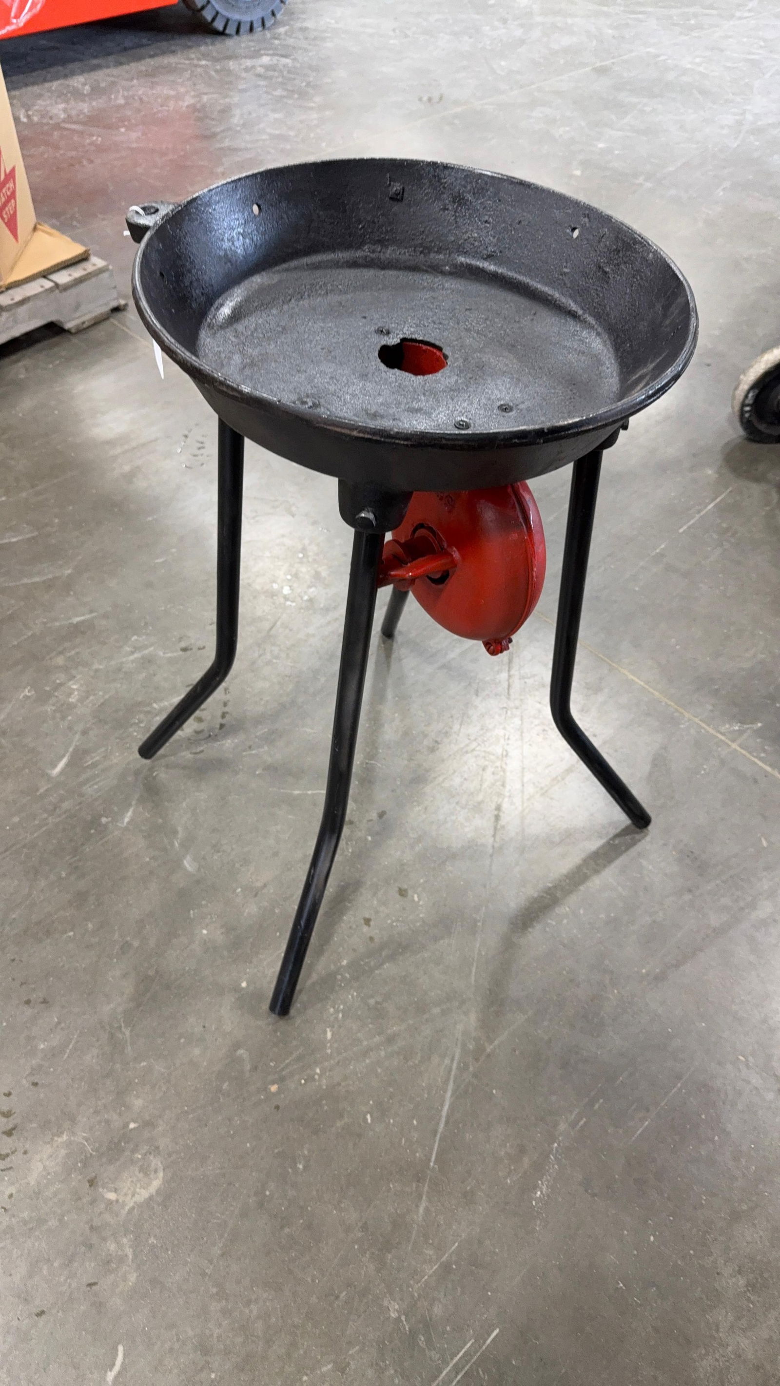 BLACKSMITH FORGE WITH BLOWER: Load-out Pick up for all online purchases for Antiques & collectibles is Monday, Tuesday, Wednesday, February 23rd, 24th, 25th At our shipper's location. We do offer shipping on all items shippable