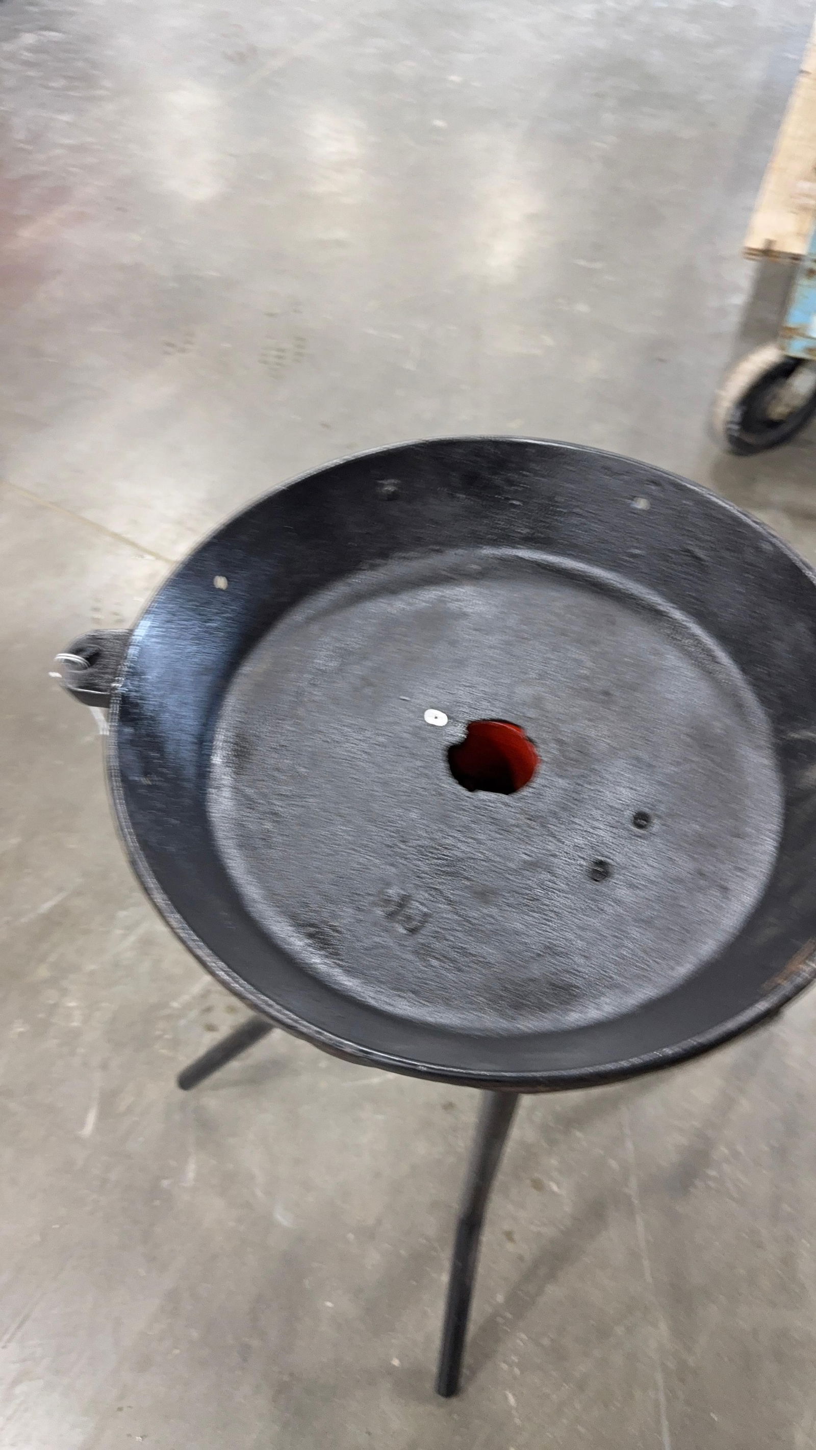 BLACKSMITH FORGE WITH BLOWER - 2