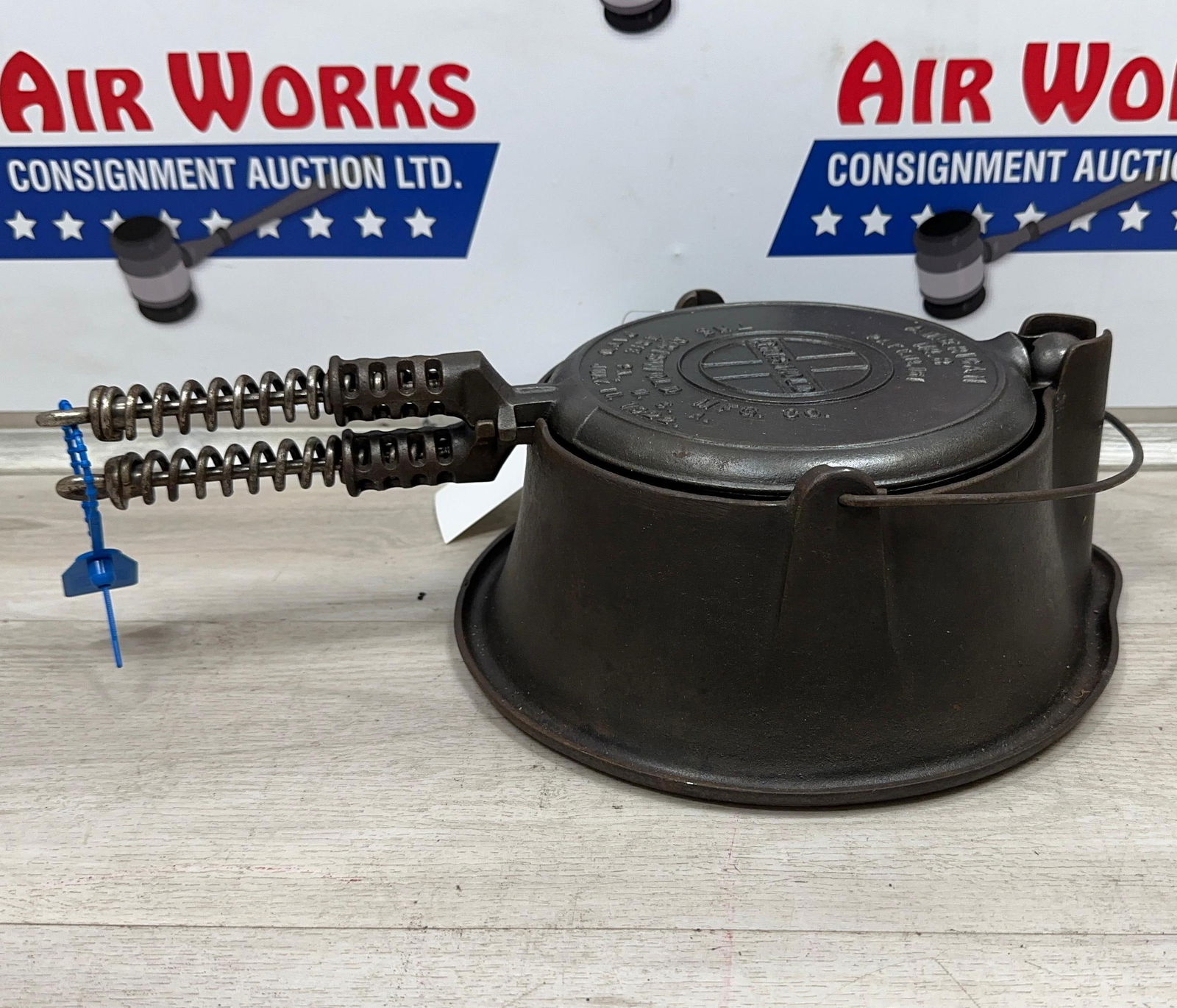 GRISWOLD NO. 8 HIGH BASE WAFFLE IRON: Load-out Pick up for all online purchases for Antiques & collectibles is Monday, Tuesday, Wednesday, February 23rd, 24th, 25th At our shipper's location. We do offer shipping on all items shippable wi