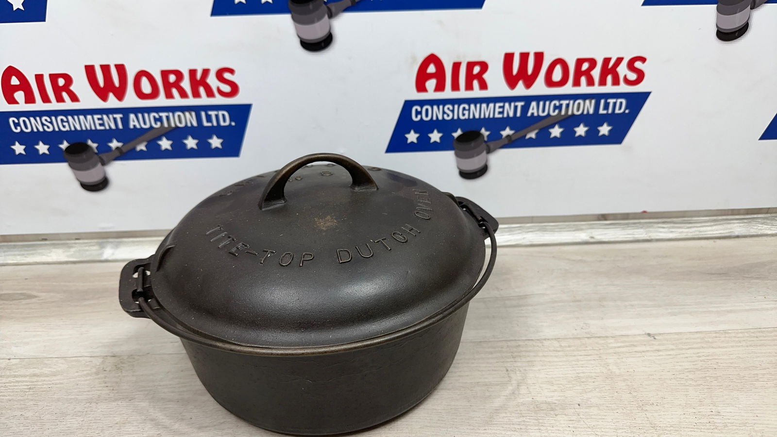 GRISWOLD NO. 8 DUTCH OVEN WITH LARGE LOGO LID: Load-out Pick up for all online purchases for Antiques & collectibles is Monday, Tuesday, Wednesday, February 23rd, 24th, 25th At our shipper's location. We do offer shipping on all items shippable