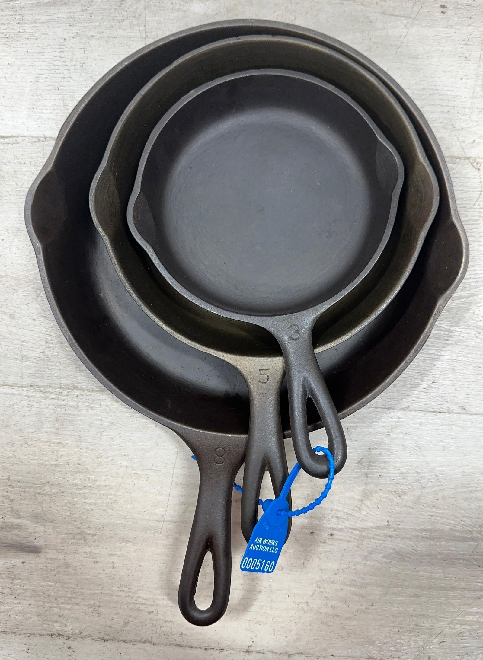 SET OF 3 WAGNER SKILLETS. #3, 5 AND 8 (1 of 8)