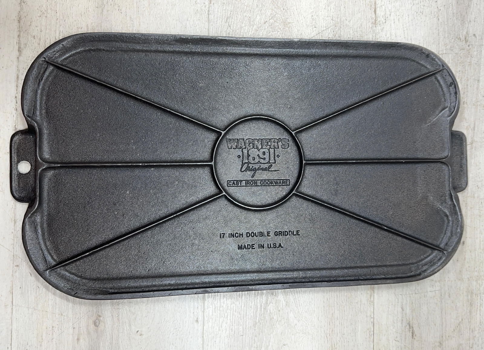 MODERN WAGNER 17" GRIDDLE: Load-out Pick up for all online purchases for Antiques & collectibles is Monday, Tuesday, Wednesday, February 23rd, 24th, 25th At our shipper's location. We do offer shipping on all items shippable wi