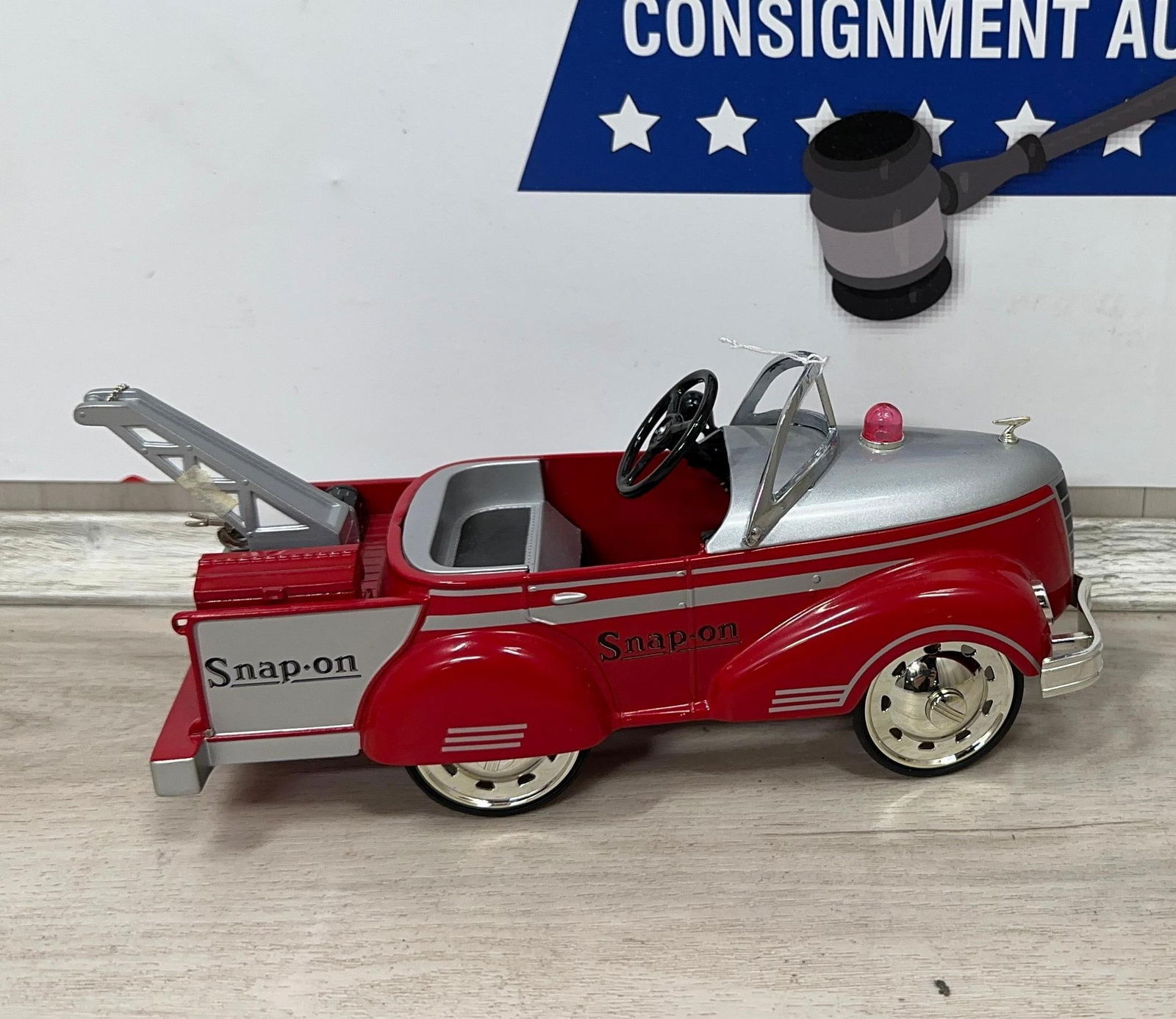 MINI SNAP-ON TOW-TRUCK PEDAL CAR: Load-out Pick up for all online purchases for Antiques & collectibles is Monday, Tuesday, Wednesday, February 23rd, 24th, 25th At our shipper's location. We do offer shipping on all items shippable wi