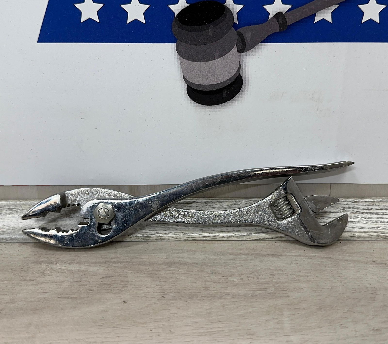 DIAMALLOY HAND BOY WRENCH: Load-out Pick up for all online purchases for Antiques & collectibles is Monday, Tuesday, Wednesday, February 23rd, 24th, 25th At our shipper's location. We do offer shipping on all items shippable wi