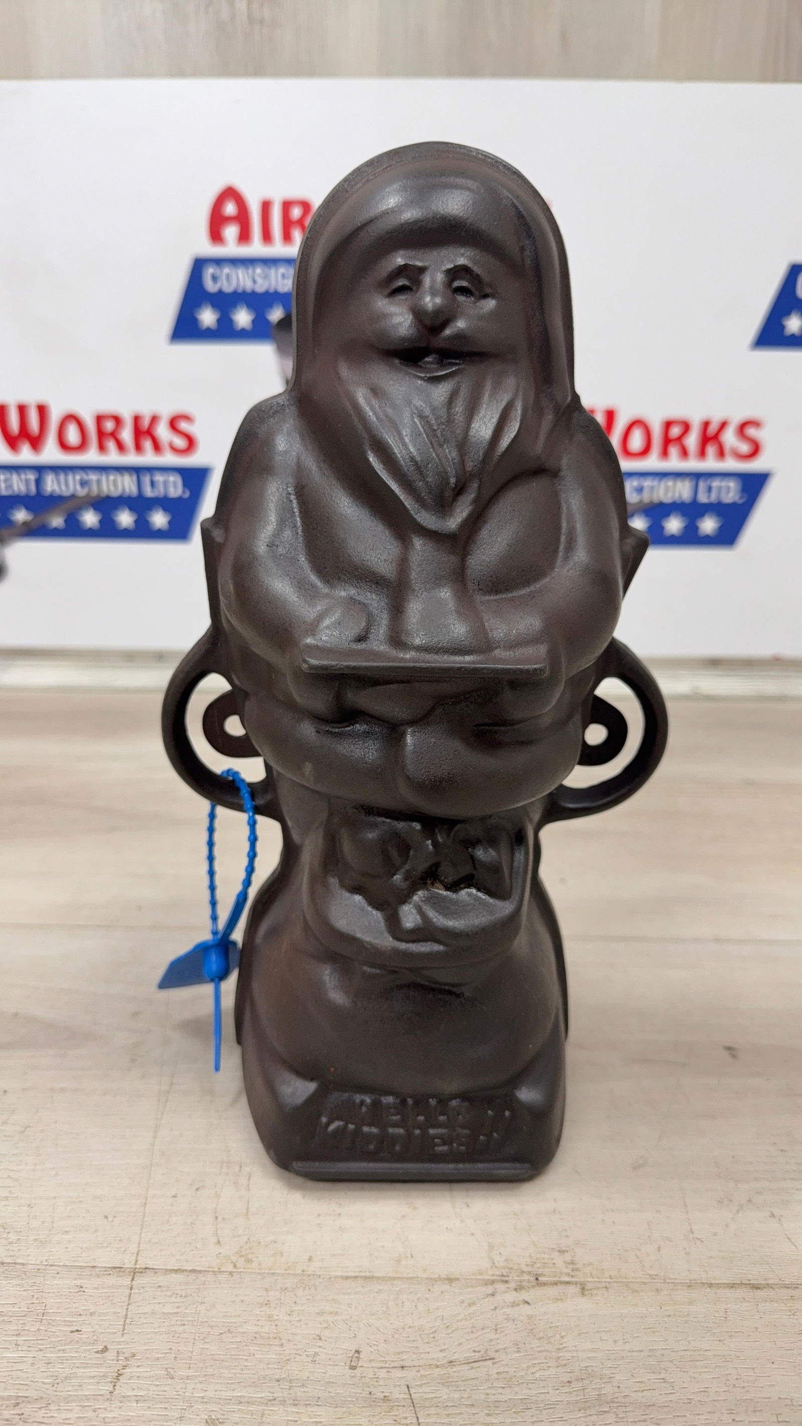 GRISWOLD #897 CAST IRON SANTA MOLD (1 of 7)