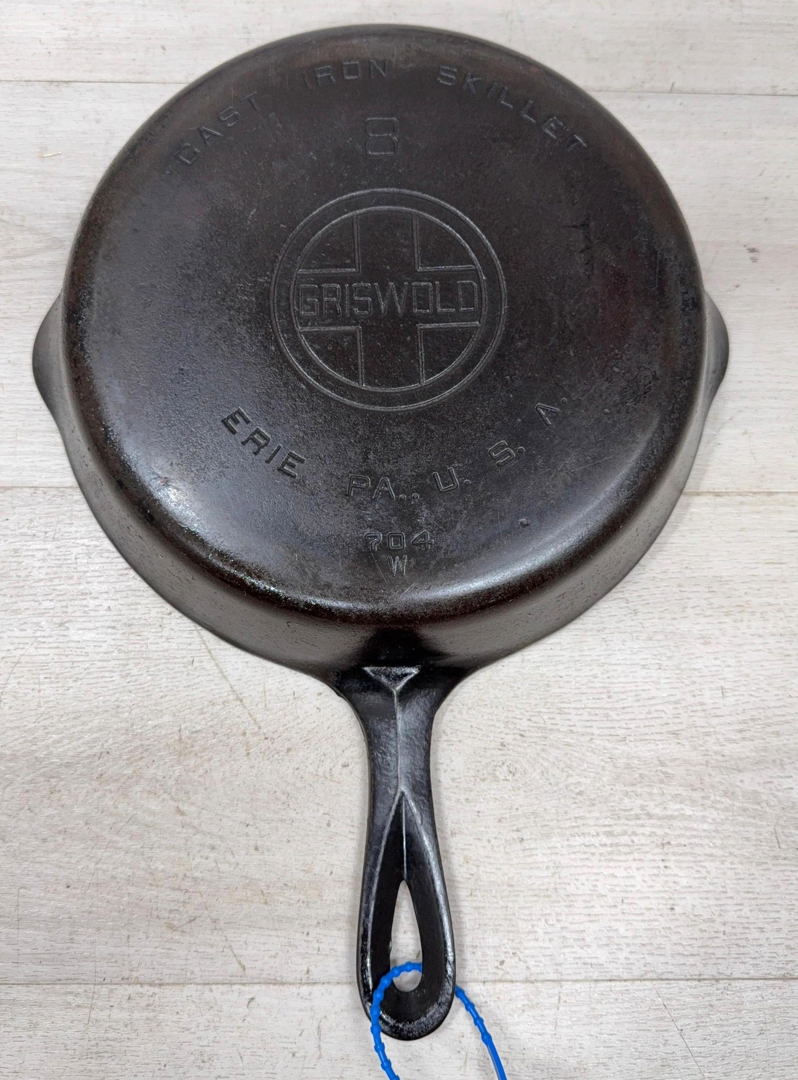 GRISWOLD NO. 8 LARGE LOGO SKILLET: Load-out Pick up for all online purchases for Antiques & collectibles is Monday, Tuesday, Wednesday, February 23rd, 24th, 25th At our shipper's location. We do offer shipping on all items shippable wi