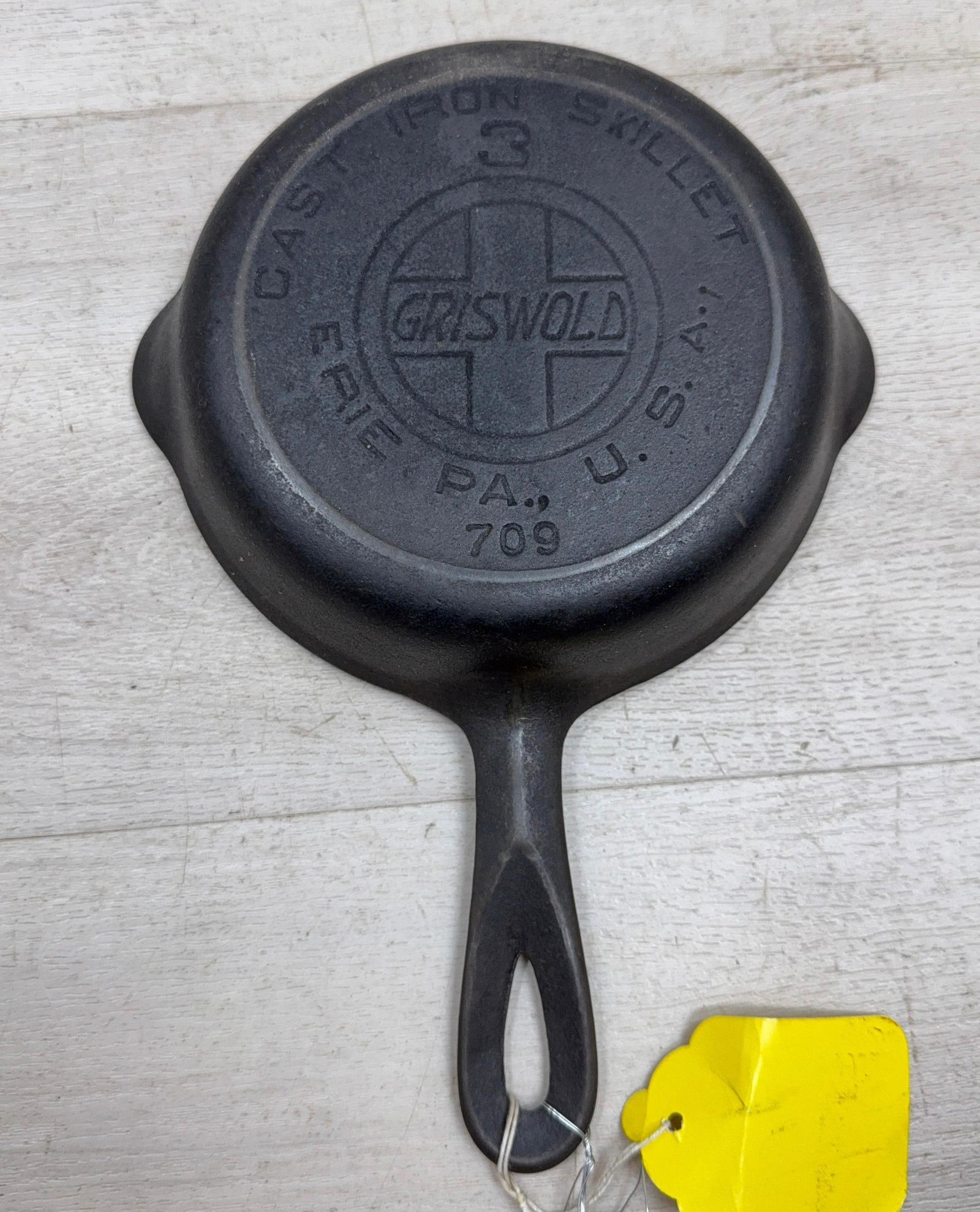 GRISWOLD NO. 3 SLANT EPU: Load-out Pick up for all online purchases for Antiques & collectibles is Monday, Tuesday, Wednesday, February 23rd, 24th, 25th At our shipper's location. We do offer shipping on all items shippable wi